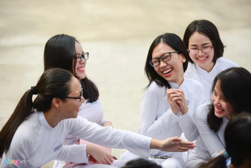 hinh anh tinh ban hoc tro dep