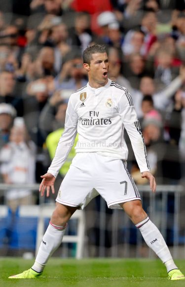 anh nen cristiano ronaldo an mung ban thang vs real madrid