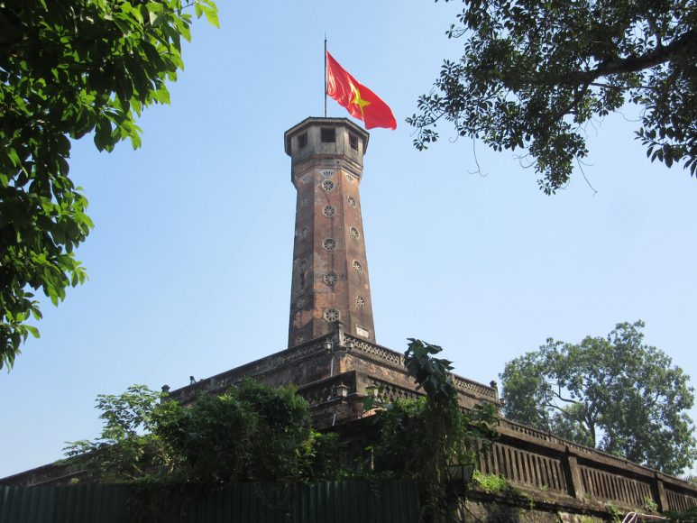 hình ảnh cột cờ hà nội