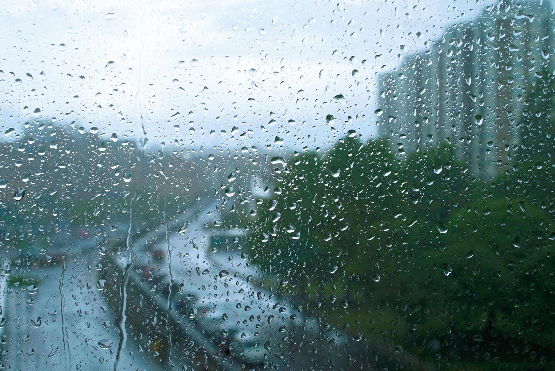 Những hình ảnh mưa buồn đẹp và lãng mạn nhất