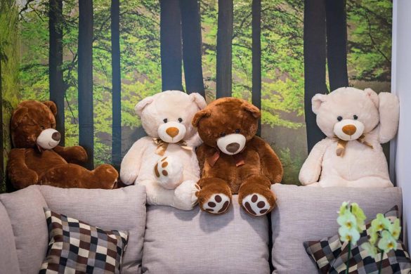 những chú gấu bông trang trí phòng thật đẹp