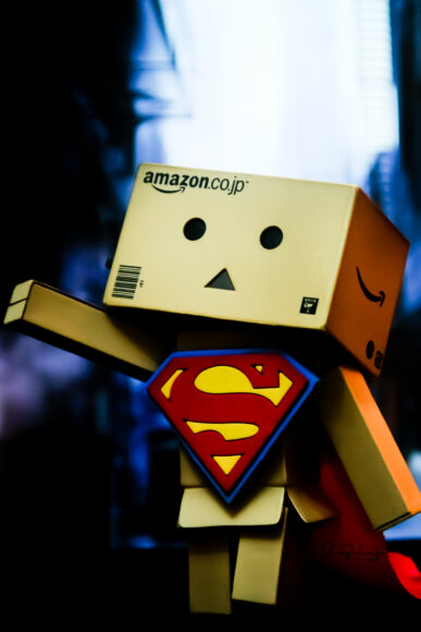 ảnh người gỗ làm siêu anh hùng