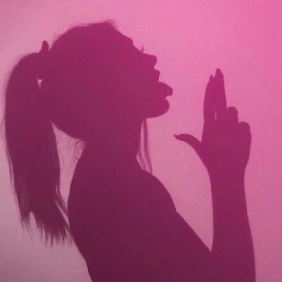 Avatar cho con gái hình cái bóng