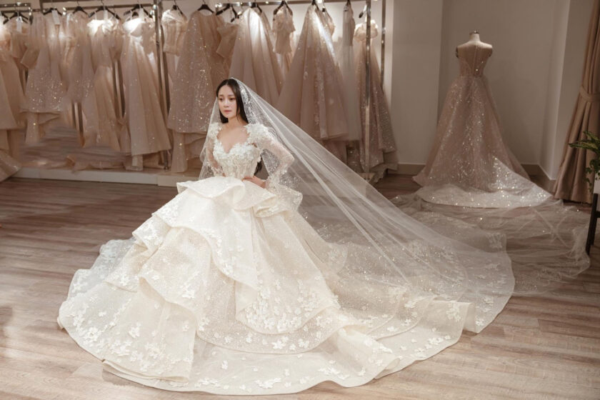 hình ảnh váy cưới trắng tinh khôi