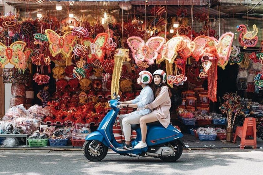 hình ảnh trung thu của cặp đôi hàng mã