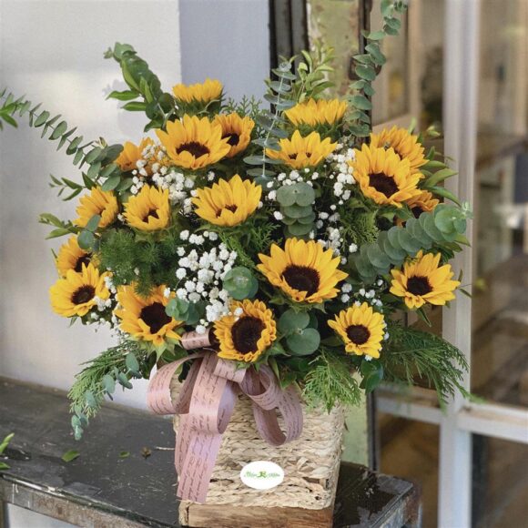 hình ảnh lẵng hoa ngày lễ