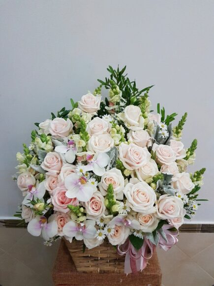 hình ảnh lẵng hoa thanh tao