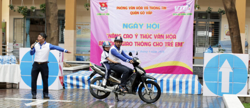 Hình ảnh an toàn giao thông tại trường học