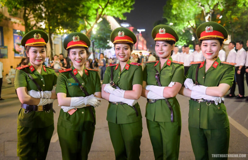 Hình ảnh nữ công an xinh nhất