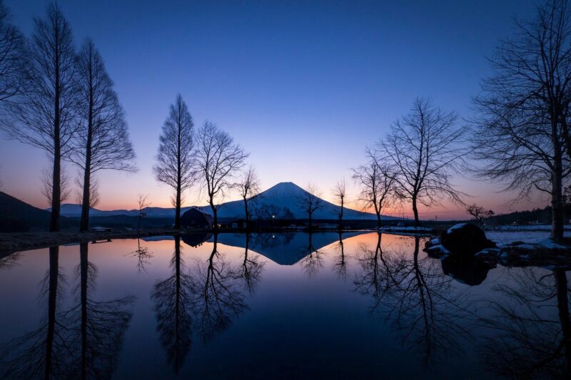 Hình ảnh núi Phú Sĩ trong đêm