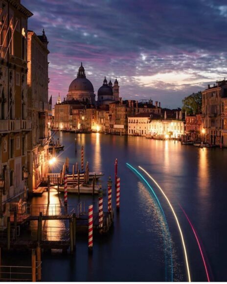 Hình ảnh thành phố Venice về đêm