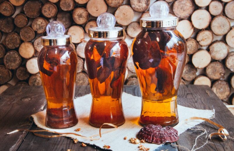 hình ảnh nấm linh chi ngâm rượu
