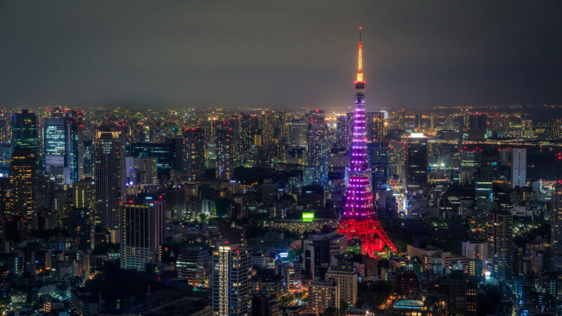 hình ảnh tháp Tokyo sáng rực giữa thành phố