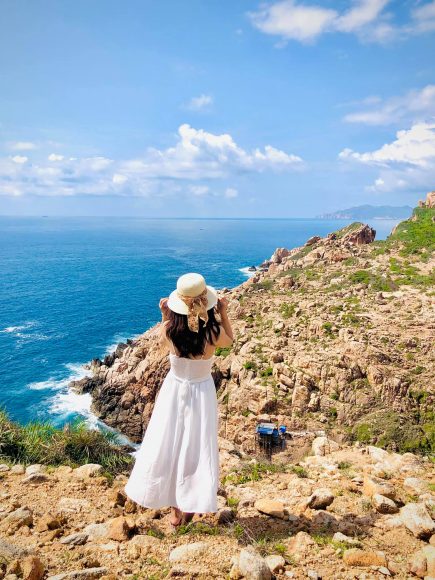 Hình ảnh đảo Bình Ba đẹp với góc nhìn từ trên cao xuống biển