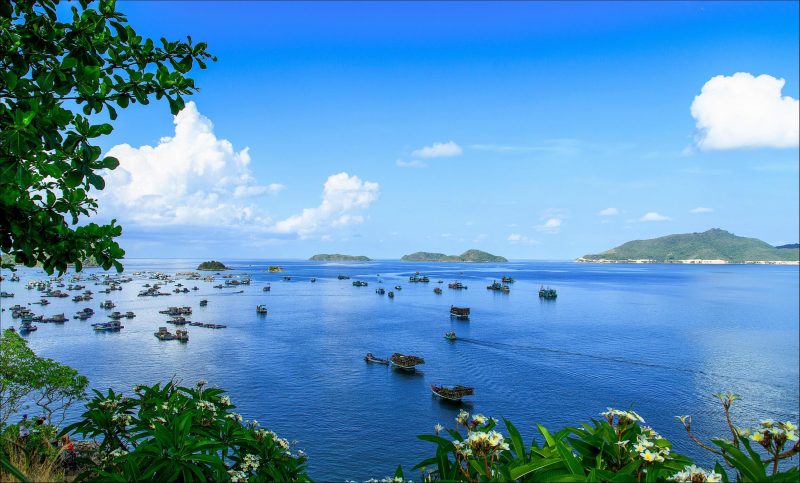 Hình ảnh đảo Nam Du nhìn từ hòn Ngang