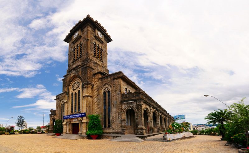 Hình ảnh nhà thờ đá Nha Trang đẹp cổ kính