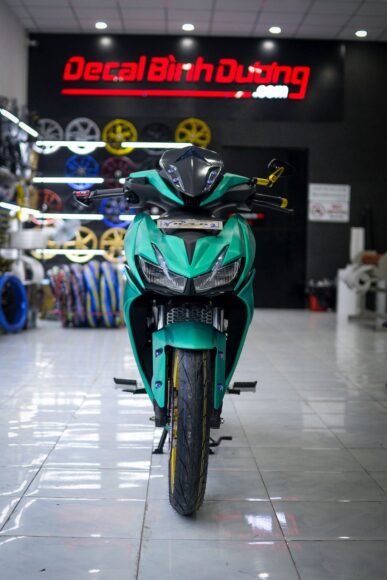 Hình ảnh xe Winner X độ kiểng màu ngọc bích