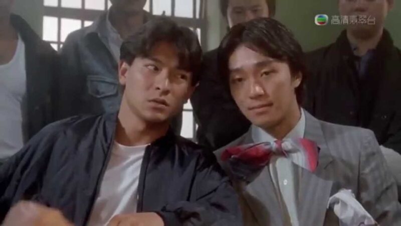 Hình ảnh thần bài đeo nơ