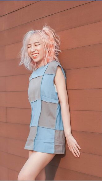 Ảnh Yummie tóc hồng xinh xắn