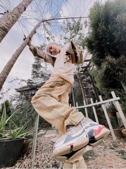 Hình Yummie năng động