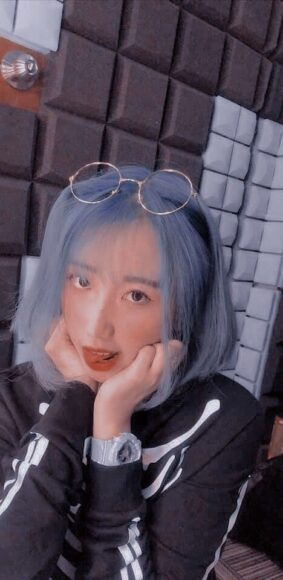 Hình Yummie tóc ngắn dễ thương