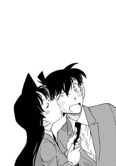 Hình ảnh Shinichi và Ran hôn nhau phiên bản đen trắng