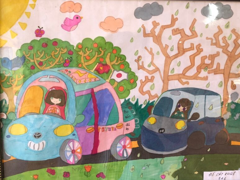 Vẽ tranh chiếc ô tô mơ ước của học sinh lớp 5