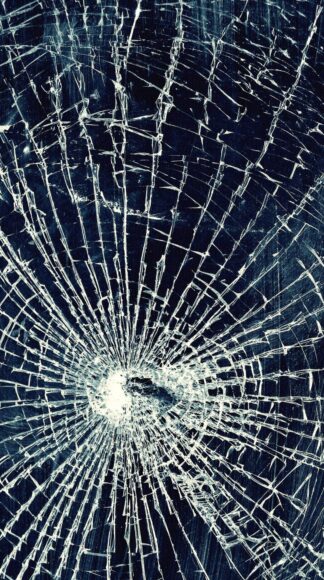 Hình nền màn hình vỡ đẹp cho điện thoại