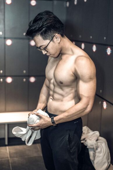 Ảnh trai 6 múi khoe body đẹp