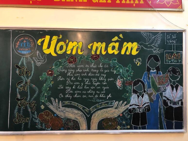 ảnh báo tường chủ đề ươm mầm vẽ phấn đẹp