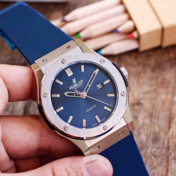 mẫu đồng hồ hublot màu xanh dương