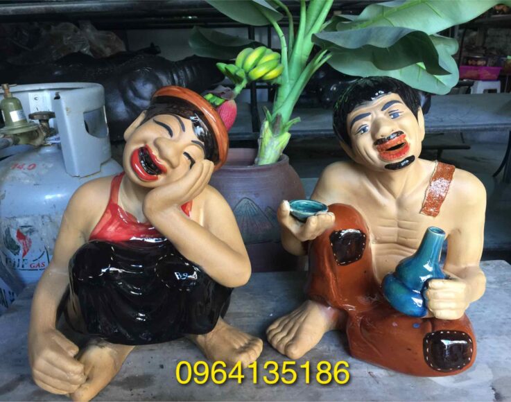 Ảnh Thị Nở và Chí Phèo tượng gốm