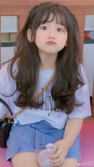 Ảnh em bé Hàn Quốc tóc dài