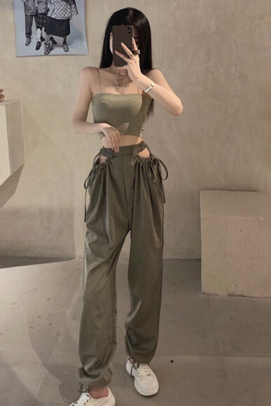 Ảnh eo thon che mặt chân dài cá tính