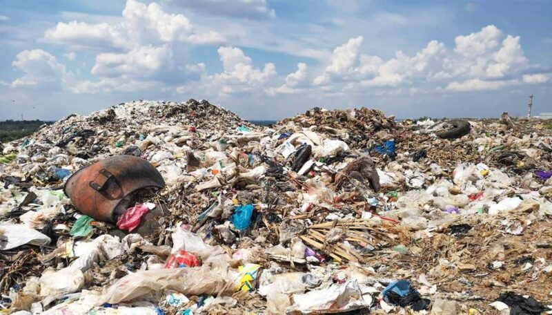 Ảnh ô nhiễm đất do rác thải quá nhiều