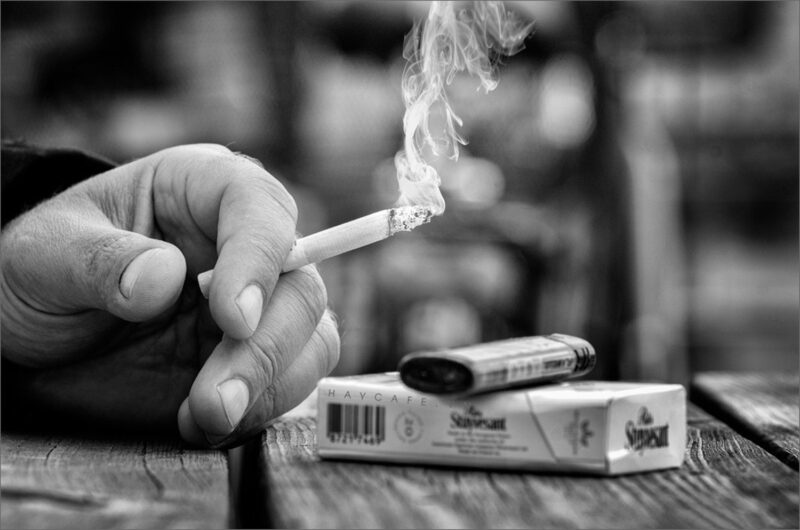 Ảnh thuốc lá khói bay