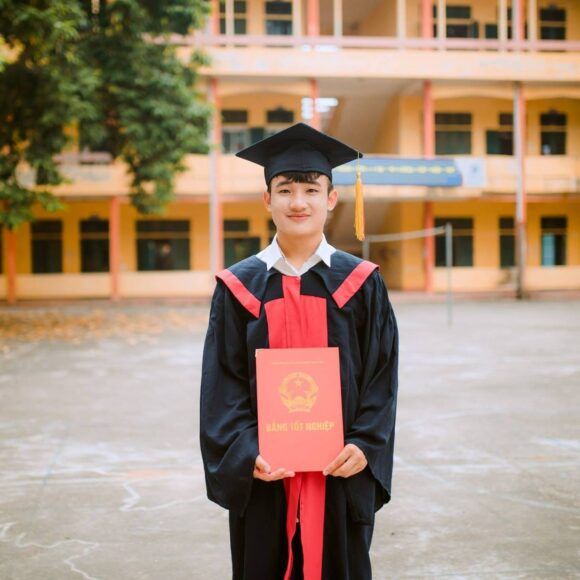 Ảnh tốt nghiệp học sinh cấp 3