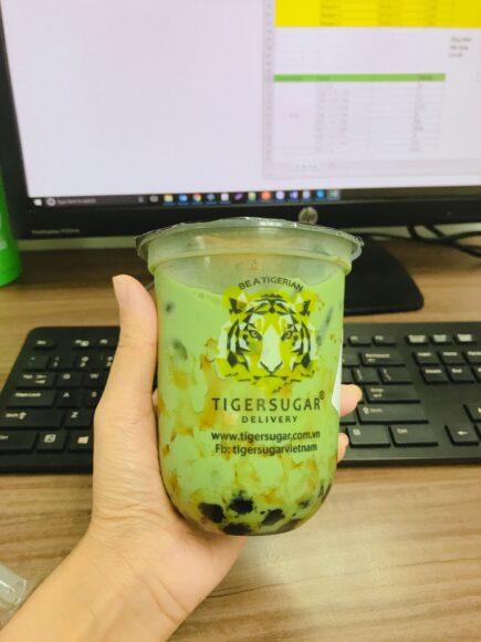 Ảnh trà sữa tự chụp ngon nhất