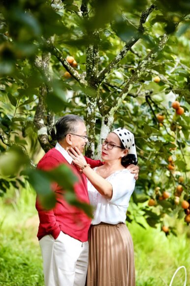 Ảnh vợ chồng già ngọt ngào