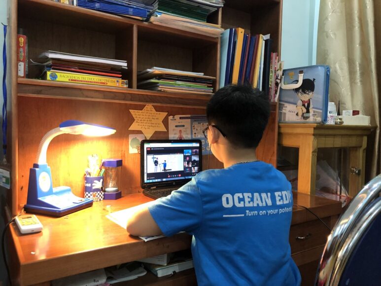 Hình ảnh học tập online