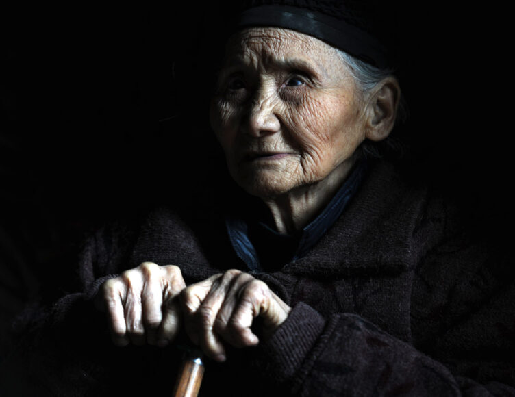 Hình ảnh mẹ già