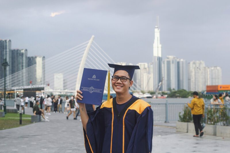Hình ảnh tốt nghiệp đại học