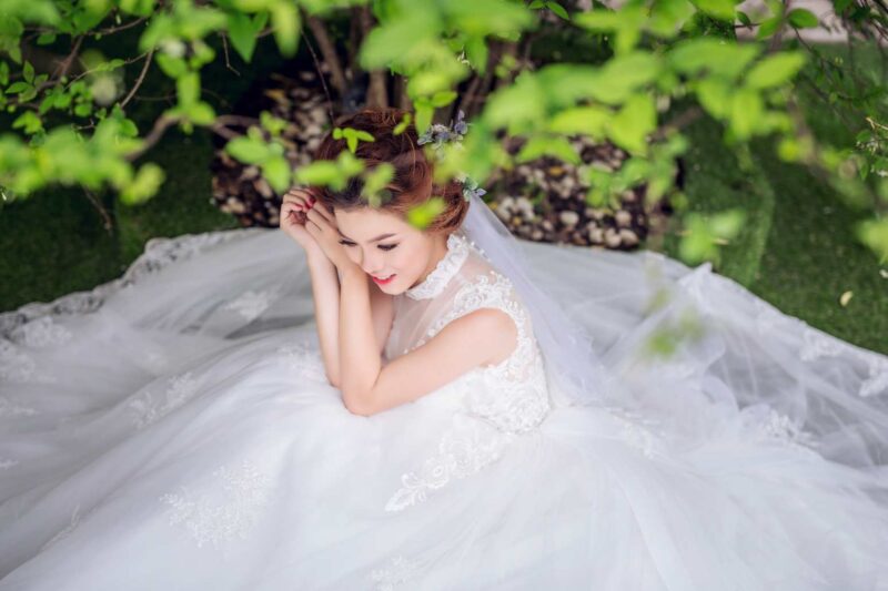 Hình cô dâu đơn đáng yêu