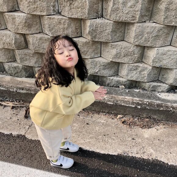 Kwon Yul em bé Hàn Quốc