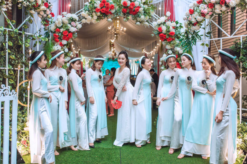 Mẫu áo dài bưng quả cho người mập