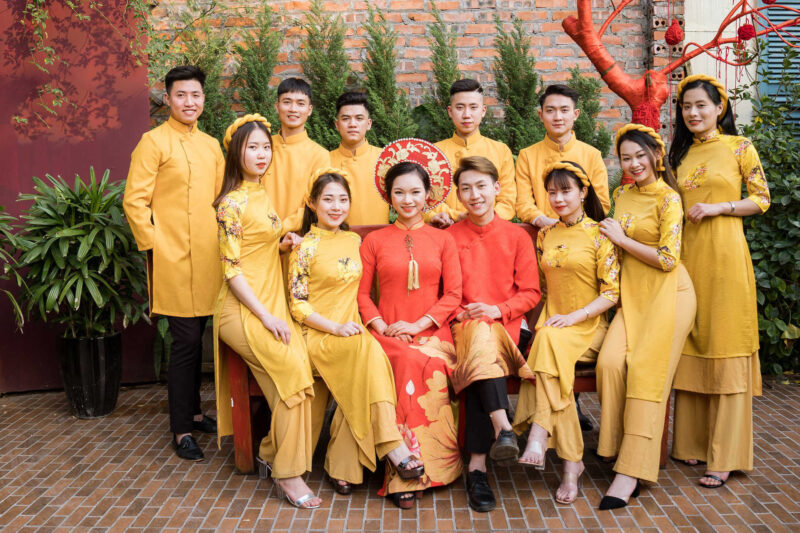 Mẫu áo dài bưng quả đẹp 2022