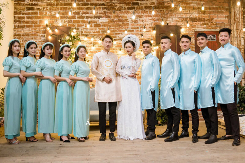 Mẫu áo dài bưng quả màu xanh ngọc