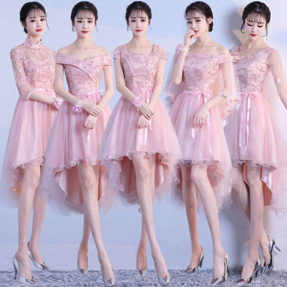 Mẫu váy phù dâu đẹp ngắn, màu hồng