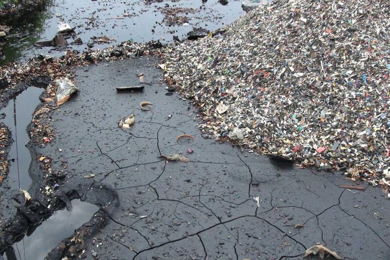 Những hình ảnh ô nhiễm môi trường đất