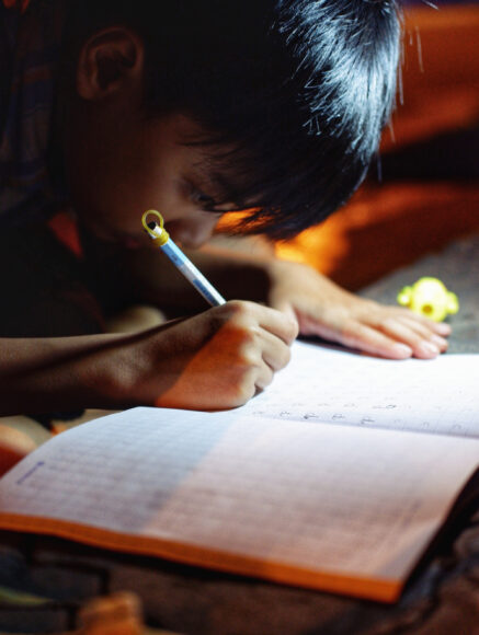 ảnh học bài chăm chú